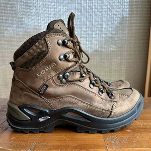 Lowa Renegade GTX MID size 7 women’s hiking boots